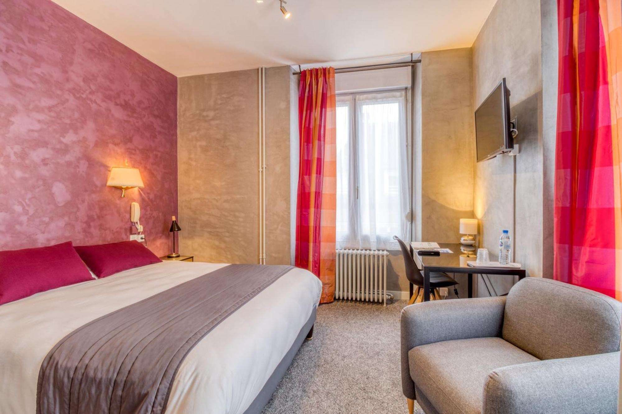 Brit Hotel Le Cygne Saint-Hilaire-du-Harcouët Kültér fotó