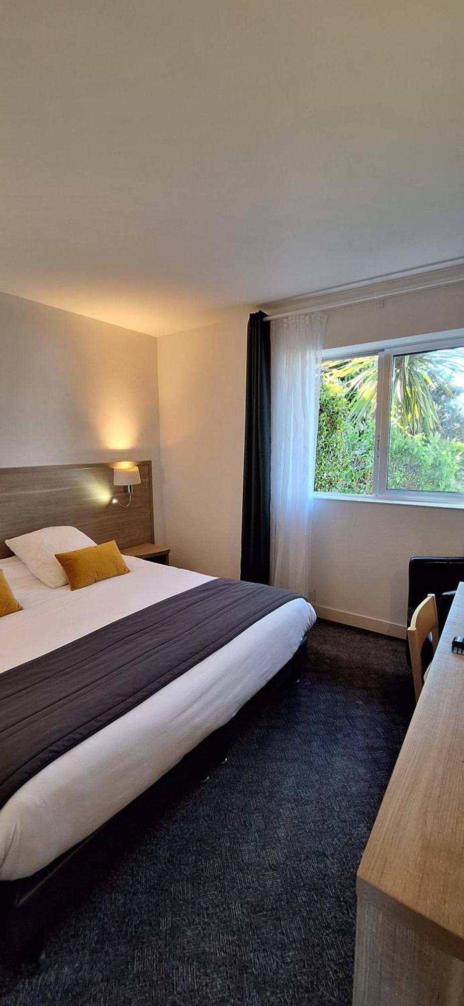 Brit Hotel Le Cygne Saint-Hilaire-du-Harcouët Kültér fotó