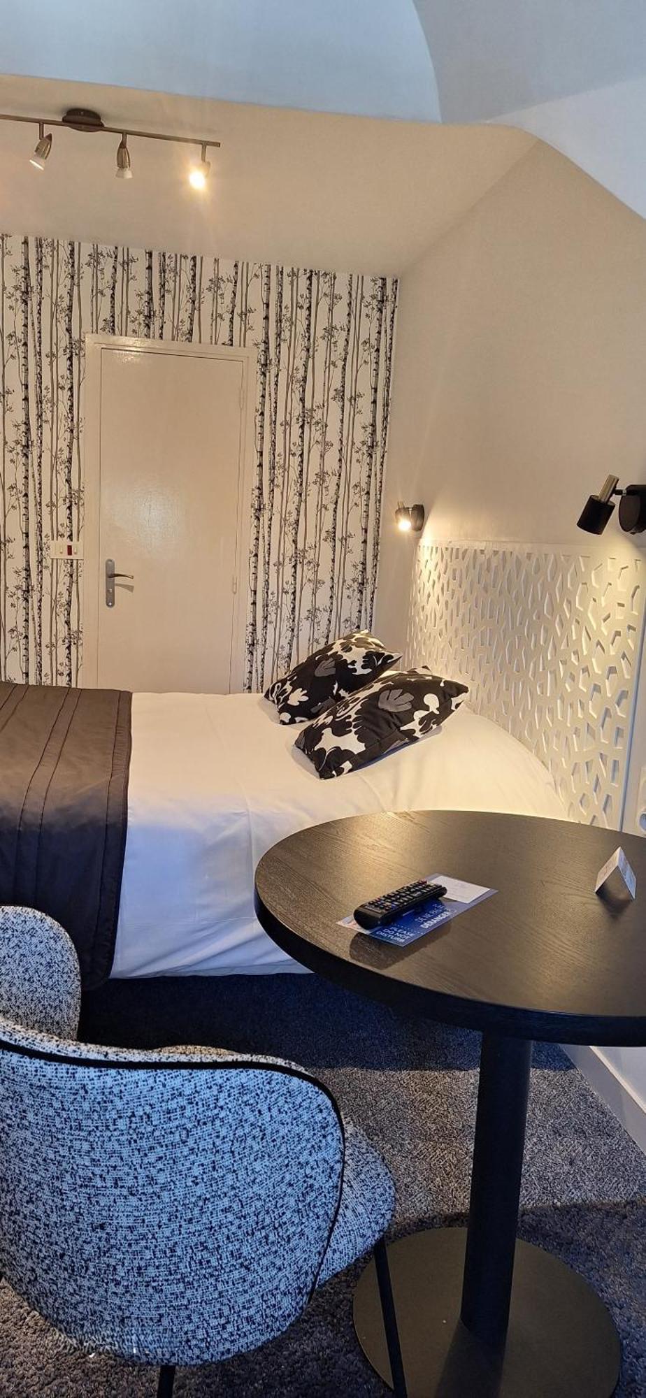 Brit Hotel Le Cygne Saint-Hilaire-du-Harcouët Kültér fotó
