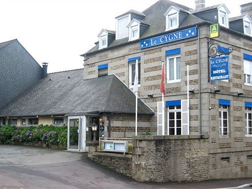 Brit Hotel Le Cygne Saint-Hilaire-du-Harcouët Kültér fotó